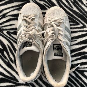 adidas metallic superstars